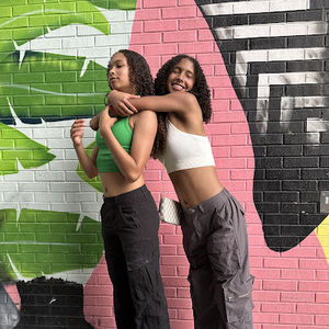 Meet your Posher, Caroleena